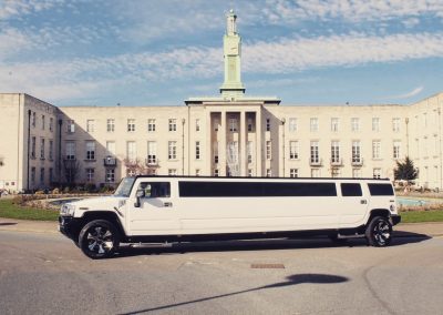 Hummer & Luxury range of limos For Hire