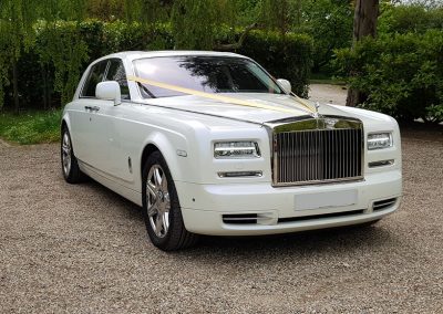 RR & Luxury range of limos For Hire & Chauffeur service